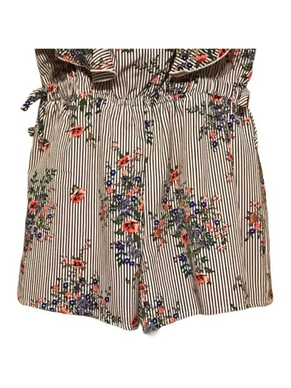 Truly Me by Sara Sara Floral Romper Ruffle Sleeve Trendy Unique Size M Girls